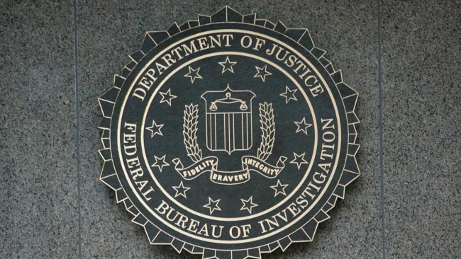 FBI-rapport afsl&oslash;rer, at svindlere stjal over $16 milliarder i 2024