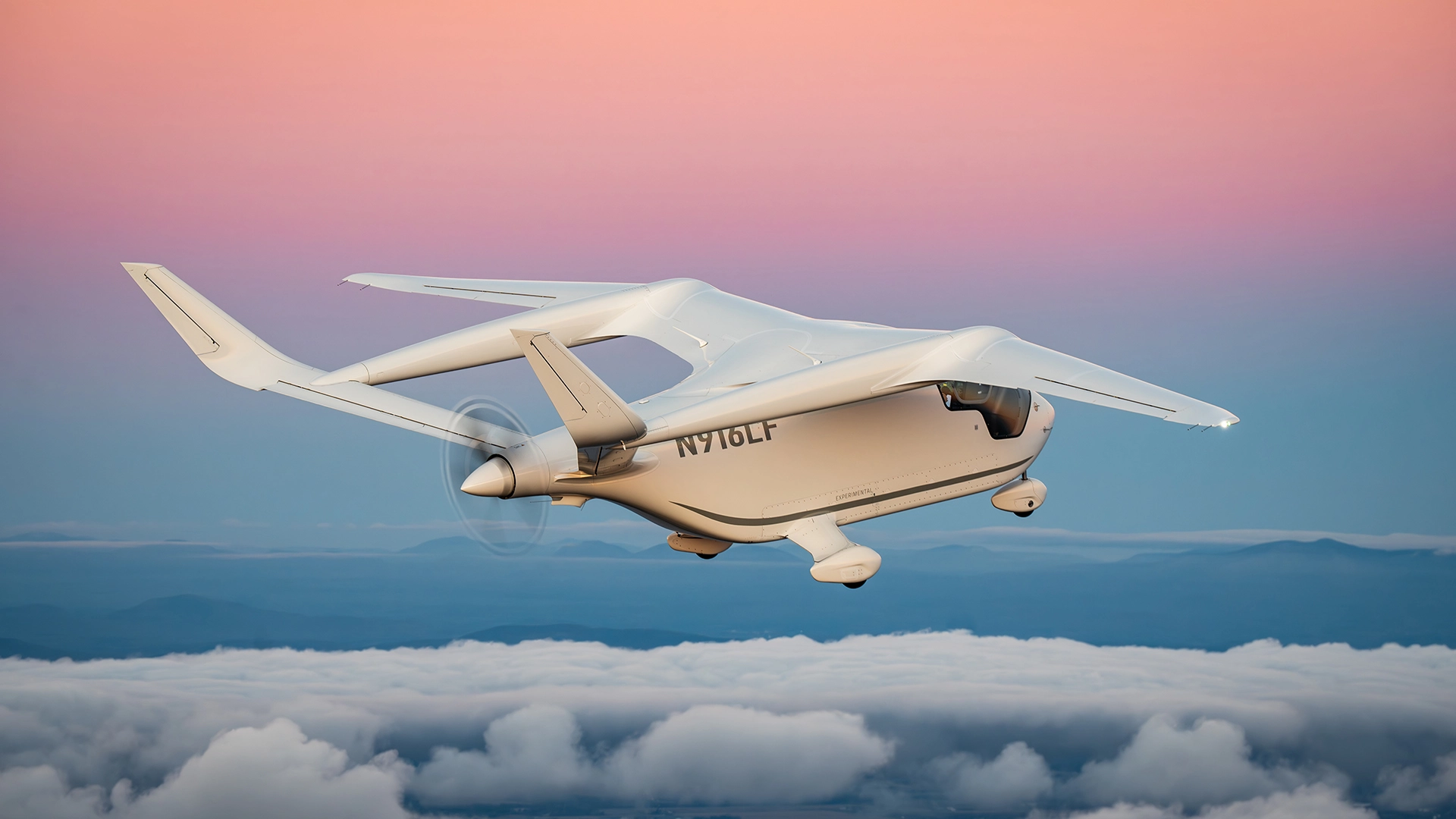 Beta Technologies lander første elektriske fly med passagerer i New York Lufthavn