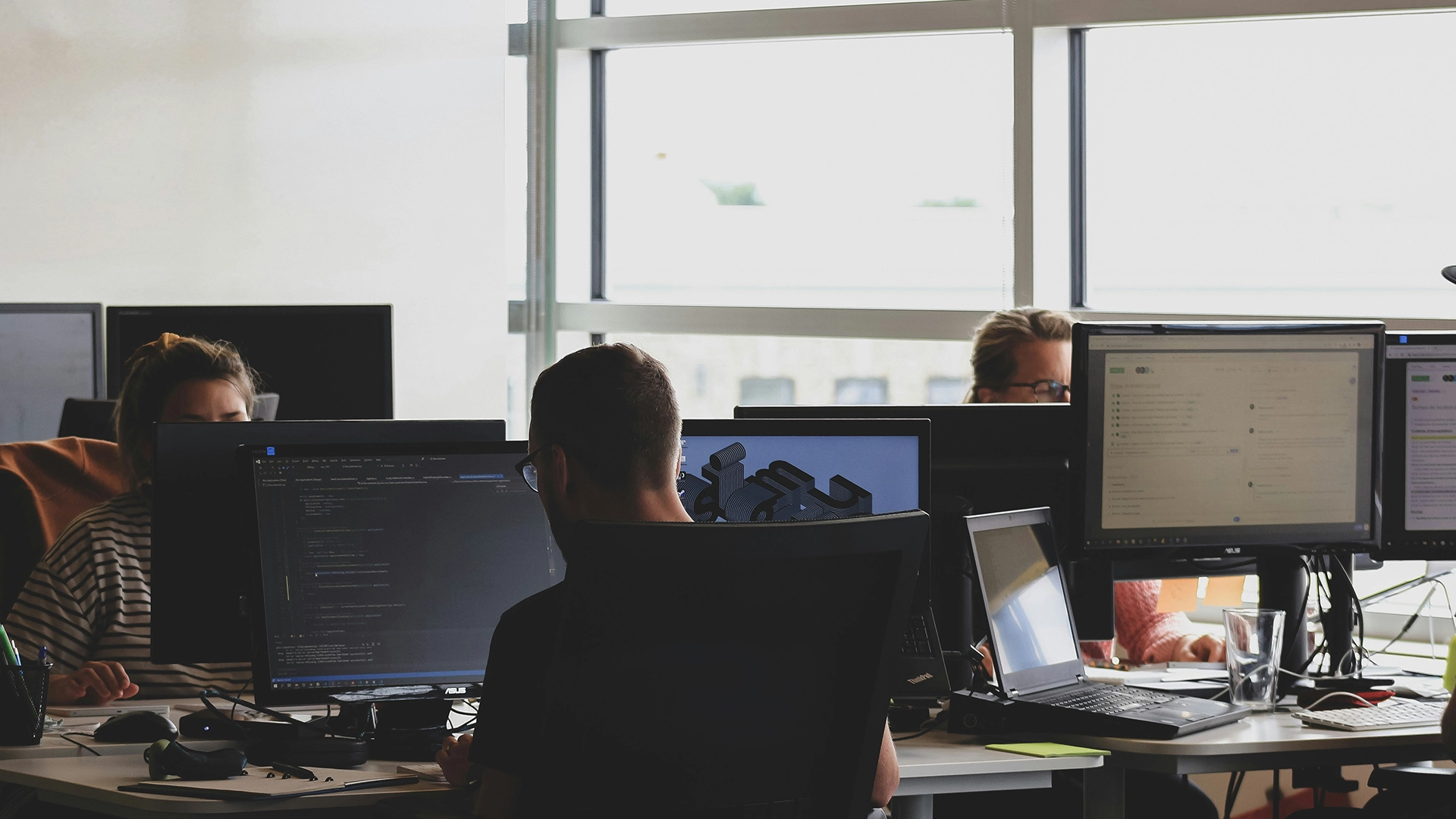 DOJ afslører nordkoreansk Tech-jobsvindel ved brug af stjålne amerikanske identiteter